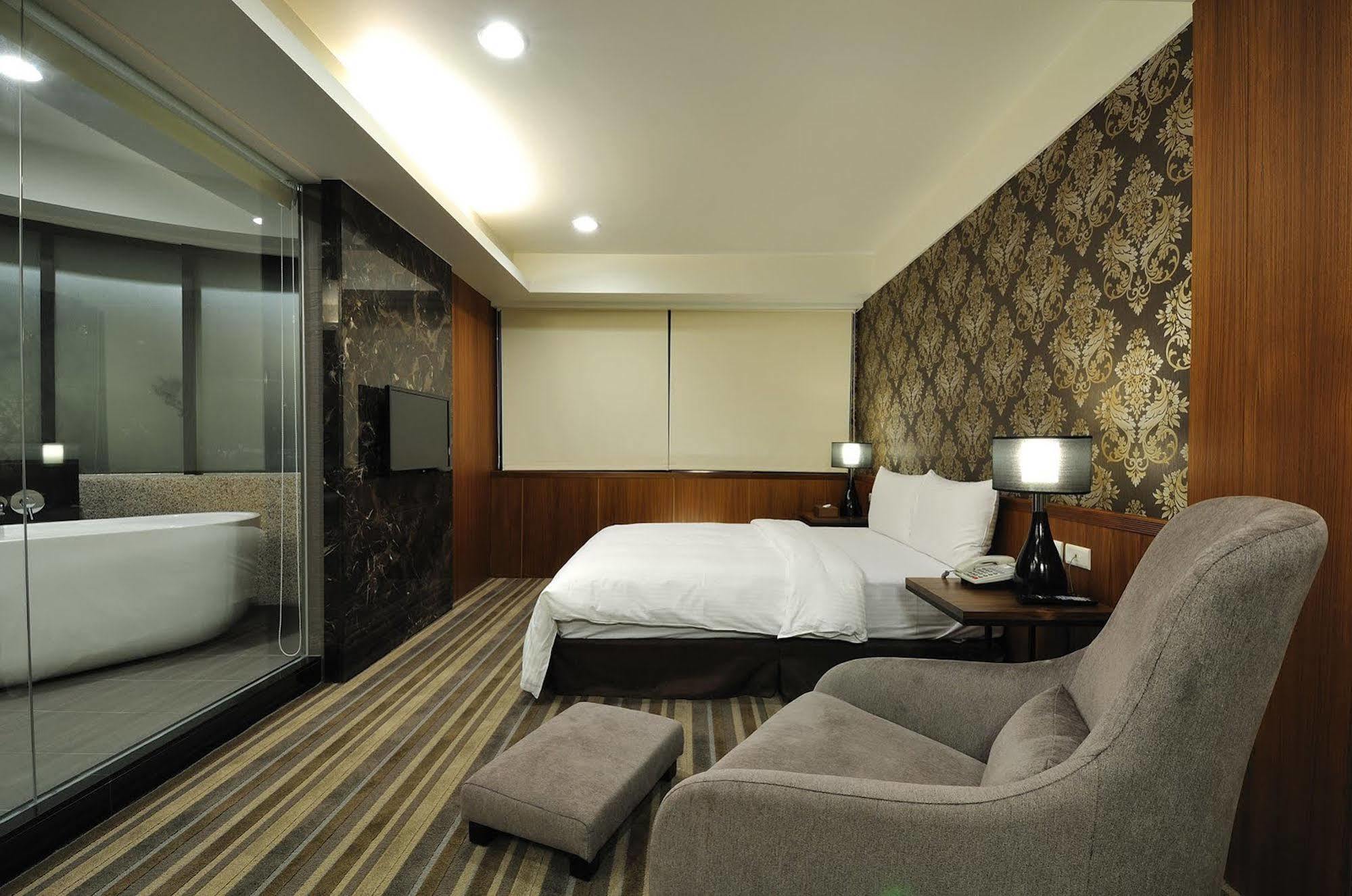 Sun Sweet Hotel Lotung Kültér fotó